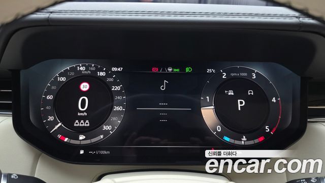 Land Rover Range Rover 2023 — photo 11