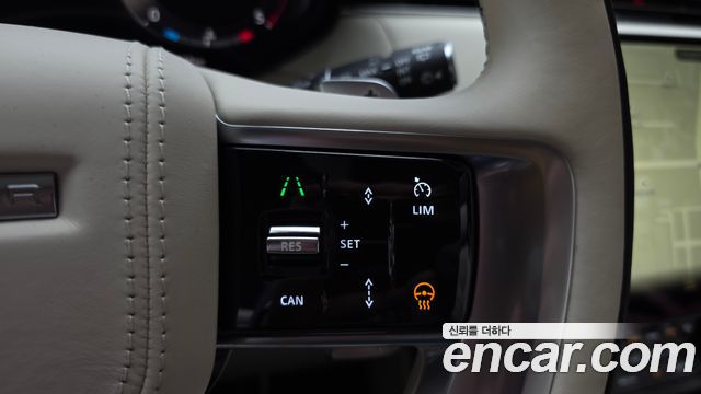 Land Rover Range Rover 2023 — photo 30