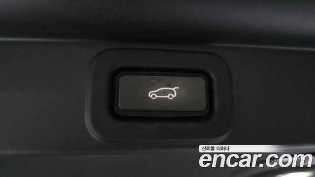 Land Rover Range Rover 2023 — photo 39