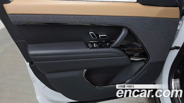Land Rover Range Rover Sport 2023 — photo 14