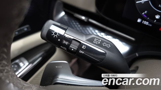 Kia Canival 2023 — photo 17