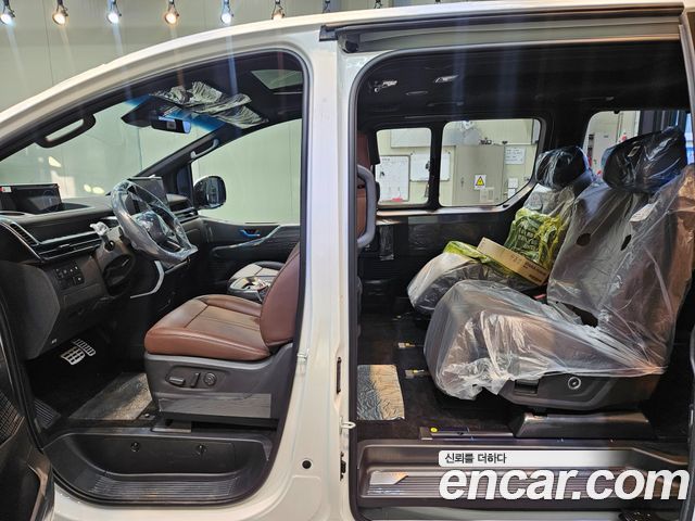 Hyundai Staria 2026 — photo 9