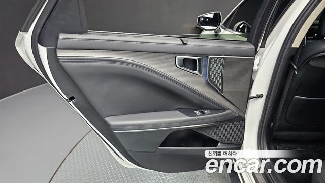 Kia K8 2025 — photo 15