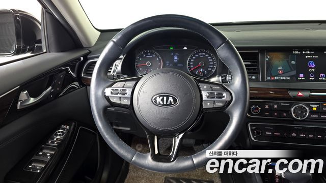 Kia K7 2019 — photo 19