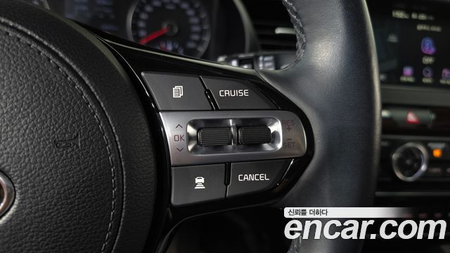 Kia K7 2019 — photo 21