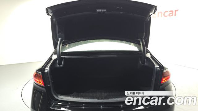 Kia K7 2019 — photo 23