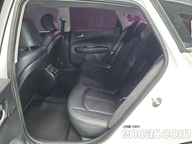 Kia K5 2018 — photo 12