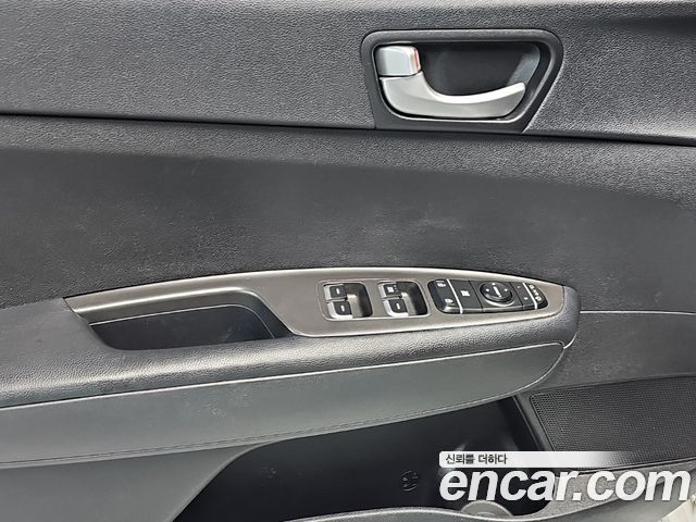 Kia K5 2018 — photo 15