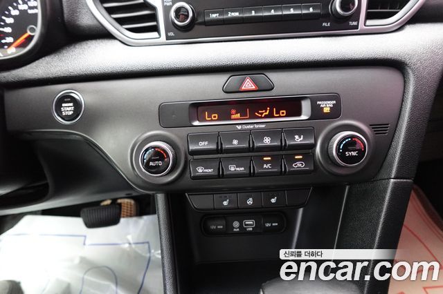 Kia Sportage 2018 — photo 8