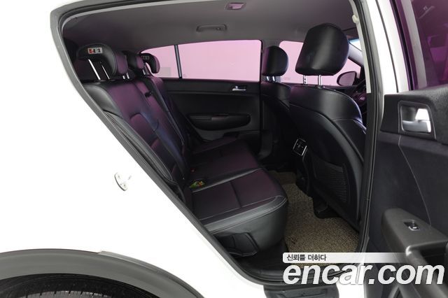 Kia Sportage 2018 — photo 18