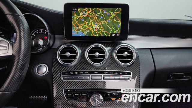 Mercedes-Benz C-Class 2017 — photo 12
