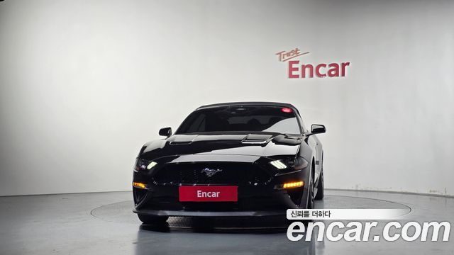 Ford Mustang 2022 — photo 3