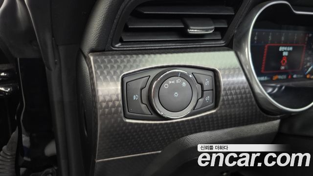 Ford Mustang 2022 — photo 26