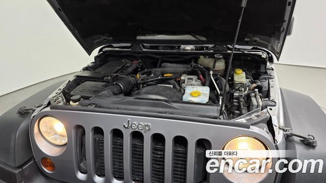 Jeep Wrangler 2013 — photo 6