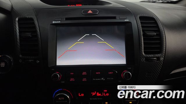 Kia K3 2015 — photo 16