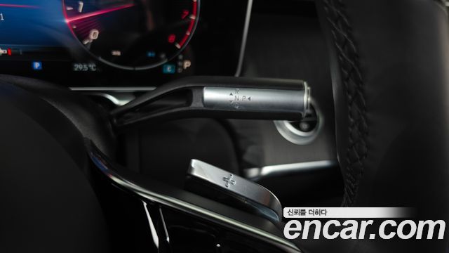 Mercedes-Benz S-Class 2022 — photo 12
