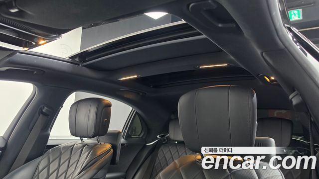 Mercedes-Benz S-Class 2022 — photo 23