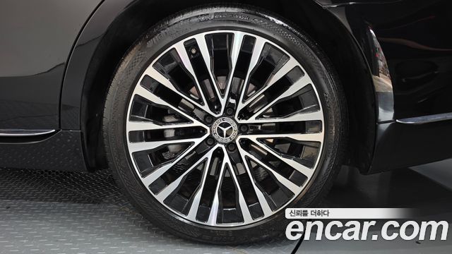 Mercedes-Benz S-Class 2022 — photo 7