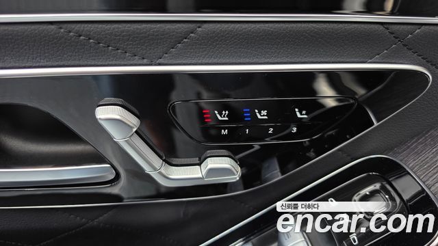 Mercedes-Benz S-Class 2022 — photo 28