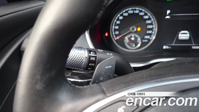 Genesis G80 2021 — photo 29