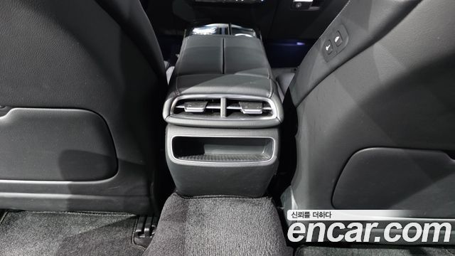Genesis G80 2021 — photo 35