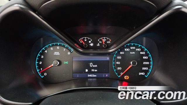Chevrolet Korea Colorado 2022 — photo 11