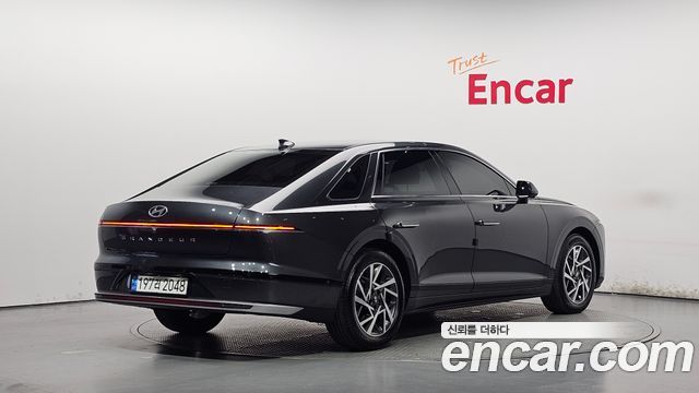 Hyundai Grandeur 2023 — photo 2