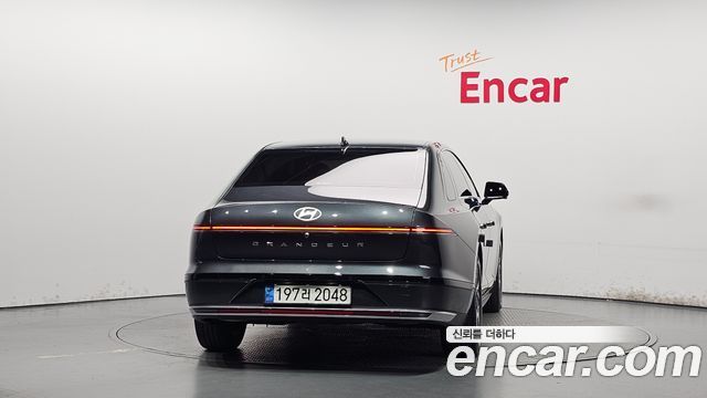 Hyundai Grandeur 2023 — photo 4