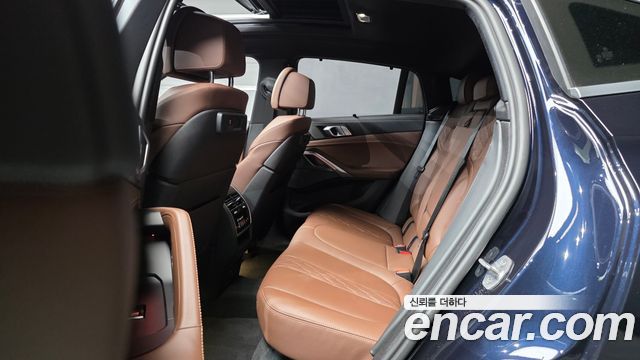 BMW X6 2023 — photo 18