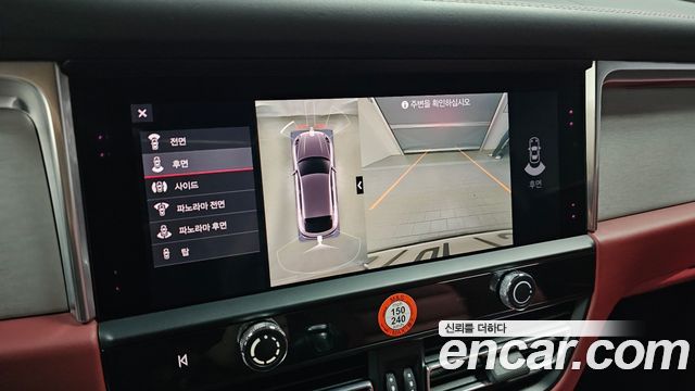 Porsche Macan 2023 — photo 20