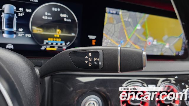 Mercedes-Benz S-Class 2019 — photo 12