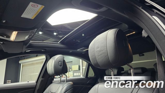 Mercedes-Benz S-Class 2019 — photo 25
