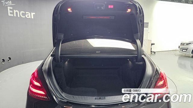 Mercedes-Benz S-Class 2019 — photo 26