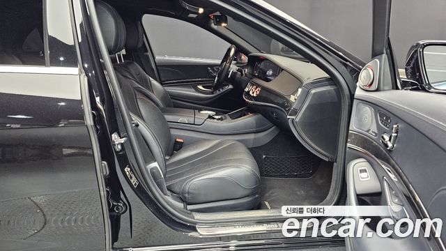 Mercedes-Benz S-Class 2019 — photo 16