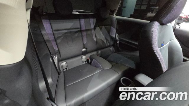 Mini Cooper 2025 — photo 17