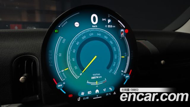 Mini Cooper 2025 — photo 21
