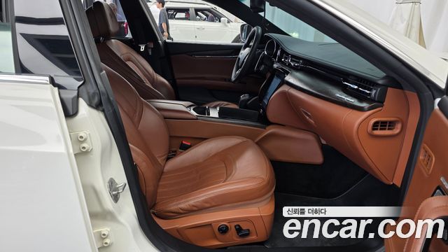 Maserati Quattroporte 2015 — photo 11