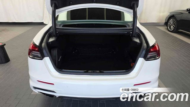 Maserati Quattroporte 2015 — photo 19