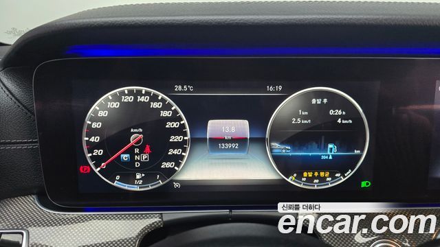 Mercedes-Benz CLS-Class 2019 — photo 11