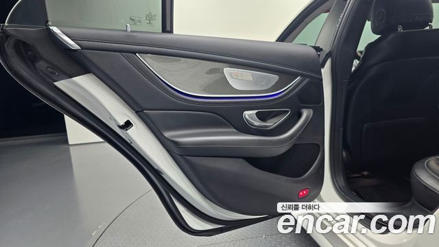 Mercedes-Benz CLS-Class 2019 — photo 15