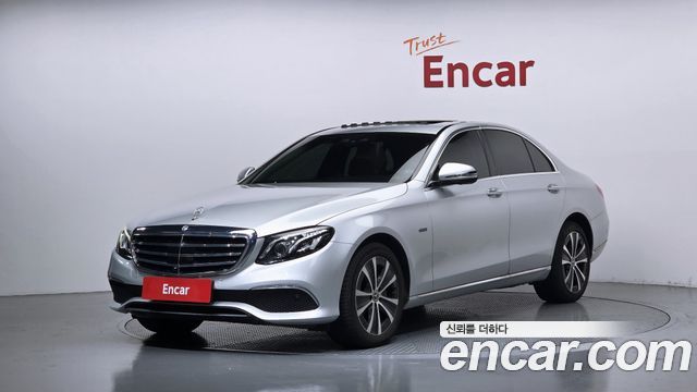 Mercedes-Benz E-Class 2020 — photo 1