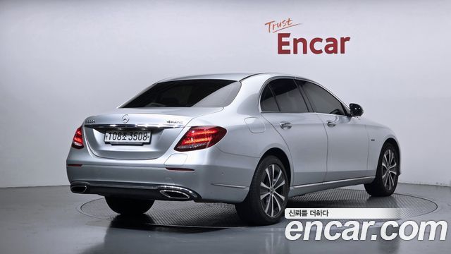 Mercedes-Benz E-Class 2020 — photo 2