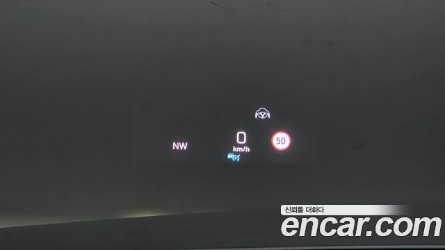 Mercedes-Benz E-Class 2020 — photo 19
