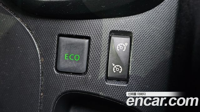 Renault Korea QM3 2014 — photo 18