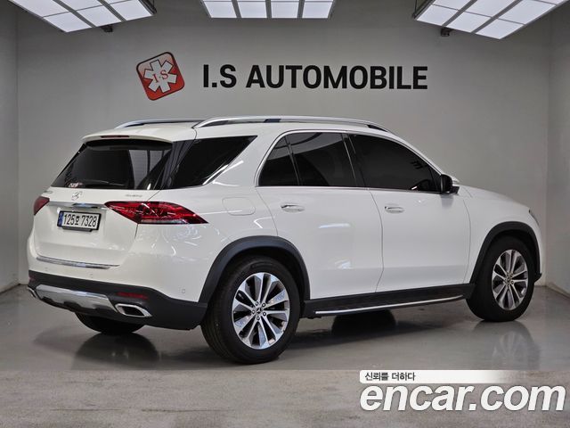 Mercedes-Benz GLE-Class 2022 — photo 2