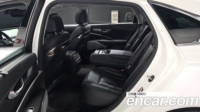 Kia K9 2019 — photo 12