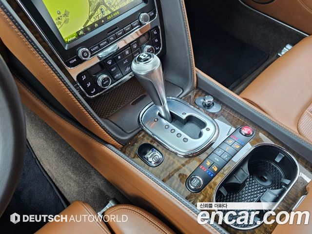 Bentley Continental 2015 — photo 9