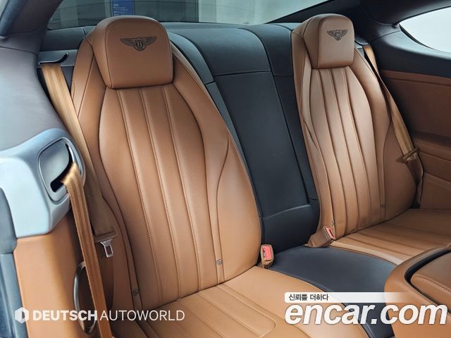 Bentley Continental 2015 — photo 12