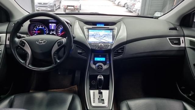 Hyundai AVANTE 2014 — photo 7