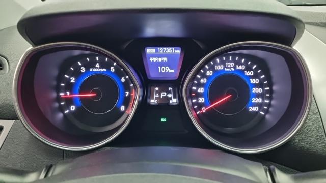 Hyundai AVANTE 2014 — photo 8